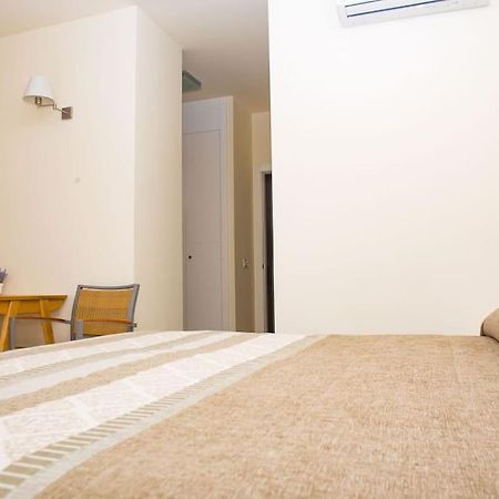 2 Bedrooms Apartment In Magnolia Golf Resort, La Caleta 阿德耶 外观 照片