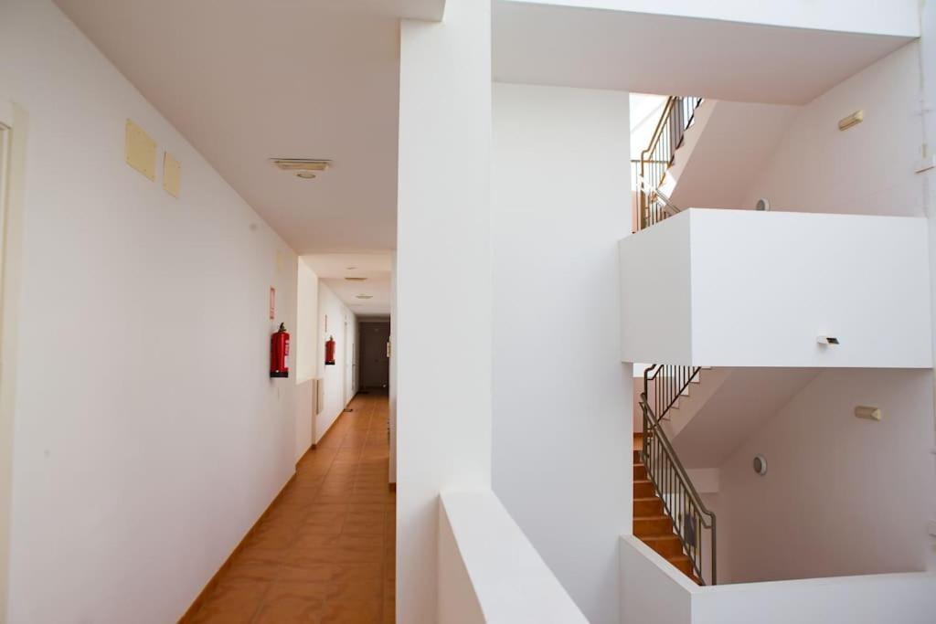 2 Bedrooms Apartment In Magnolia Golf Resort, La Caleta 阿德耶 外观 照片