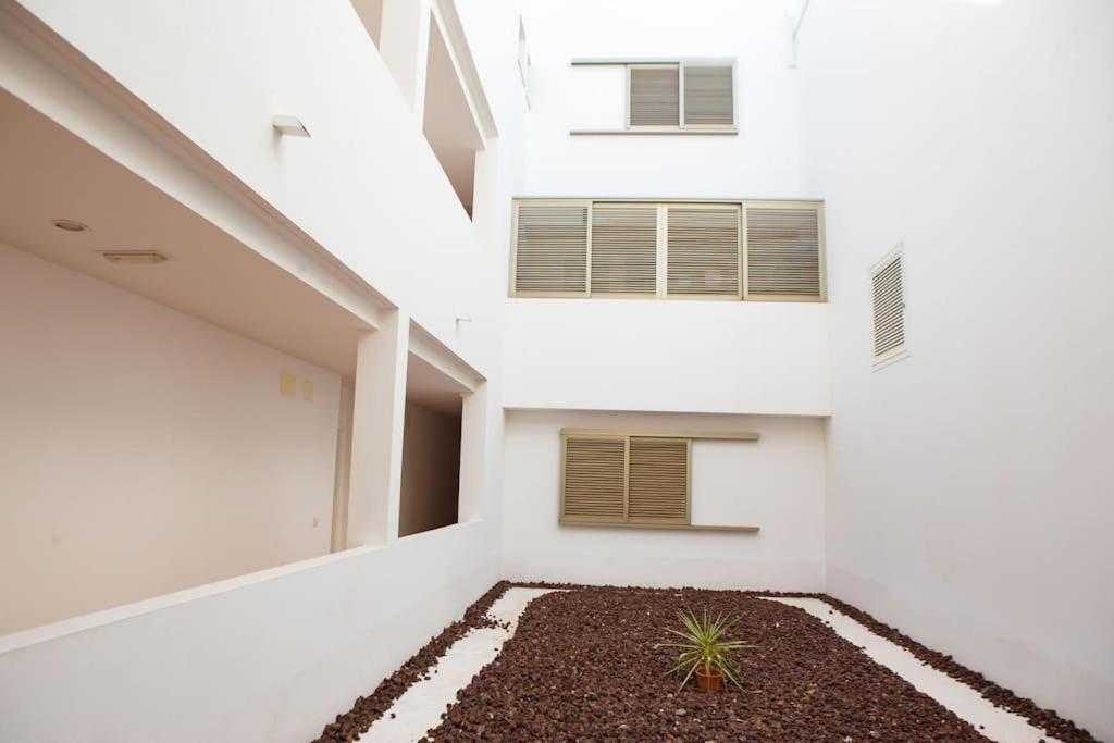 2 Bedrooms Apartment In Magnolia Golf Resort, La Caleta 阿德耶 外观 照片